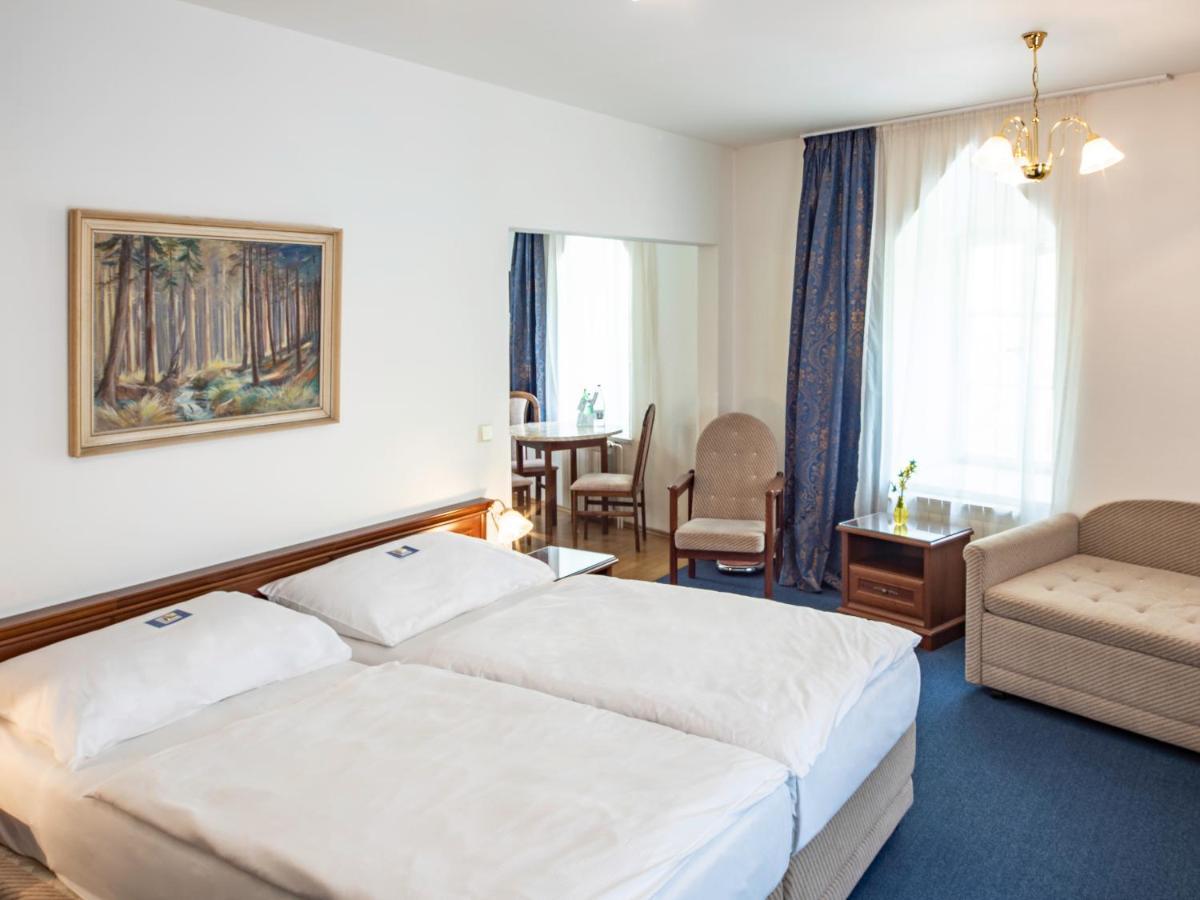 Ea Apartmany Mozart Карловы Вары Экстерьер фото