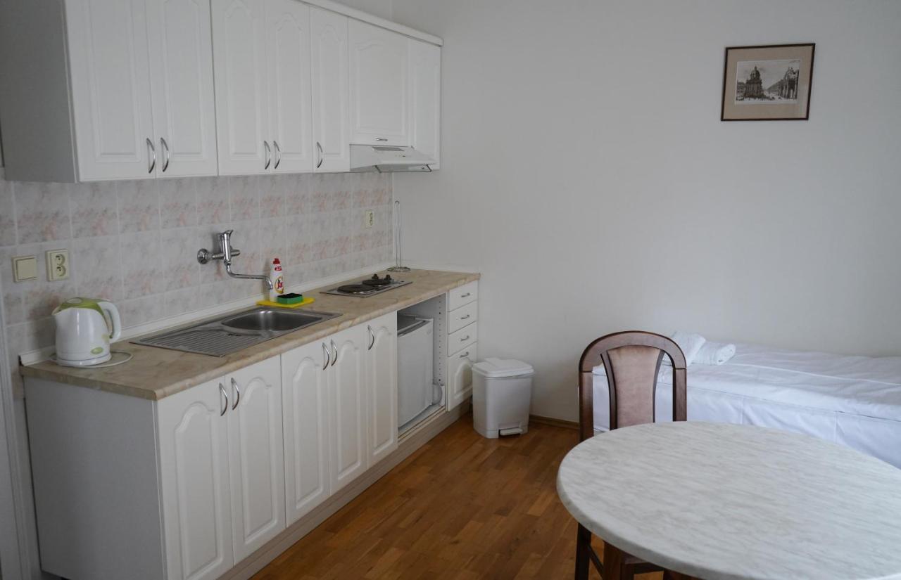 Ea Apartmany Mozart Карловы Вары Экстерьер фото