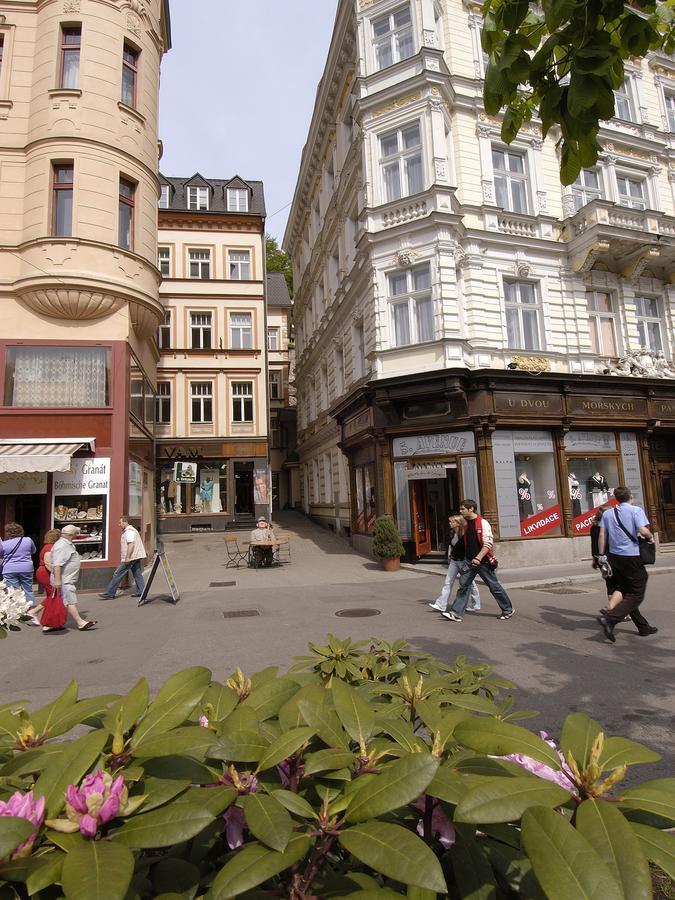 Ea Apartmany Mozart Карловы Вары Экстерьер фото